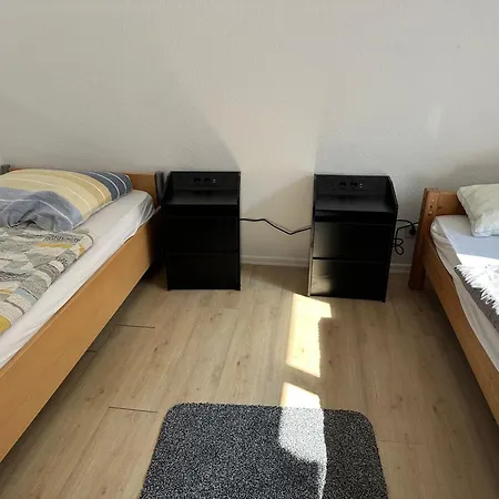 Moebliertes 2 Mit Wifi Apartmán *